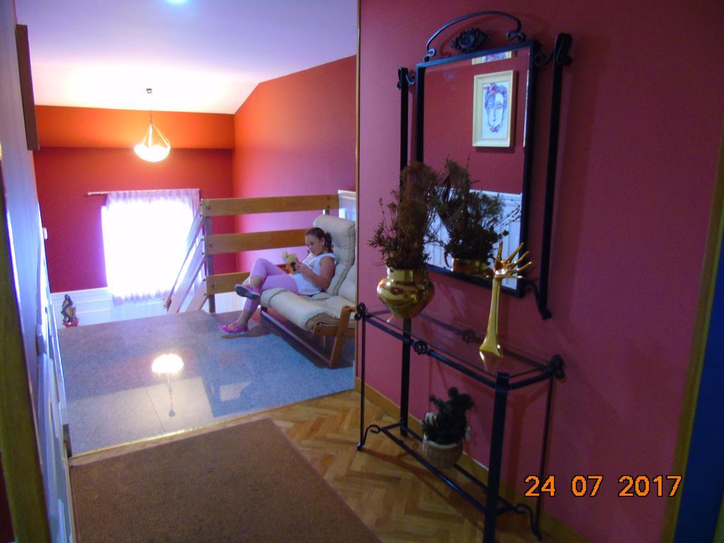 Revilla De Camargo Hotel San Juan מראה חיצוני תמונה